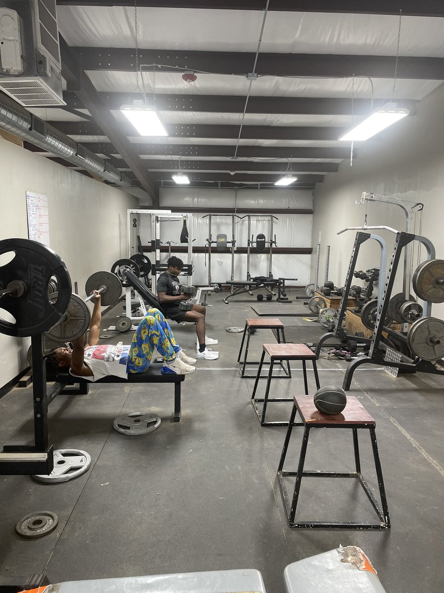 No days off..!🤝🏾