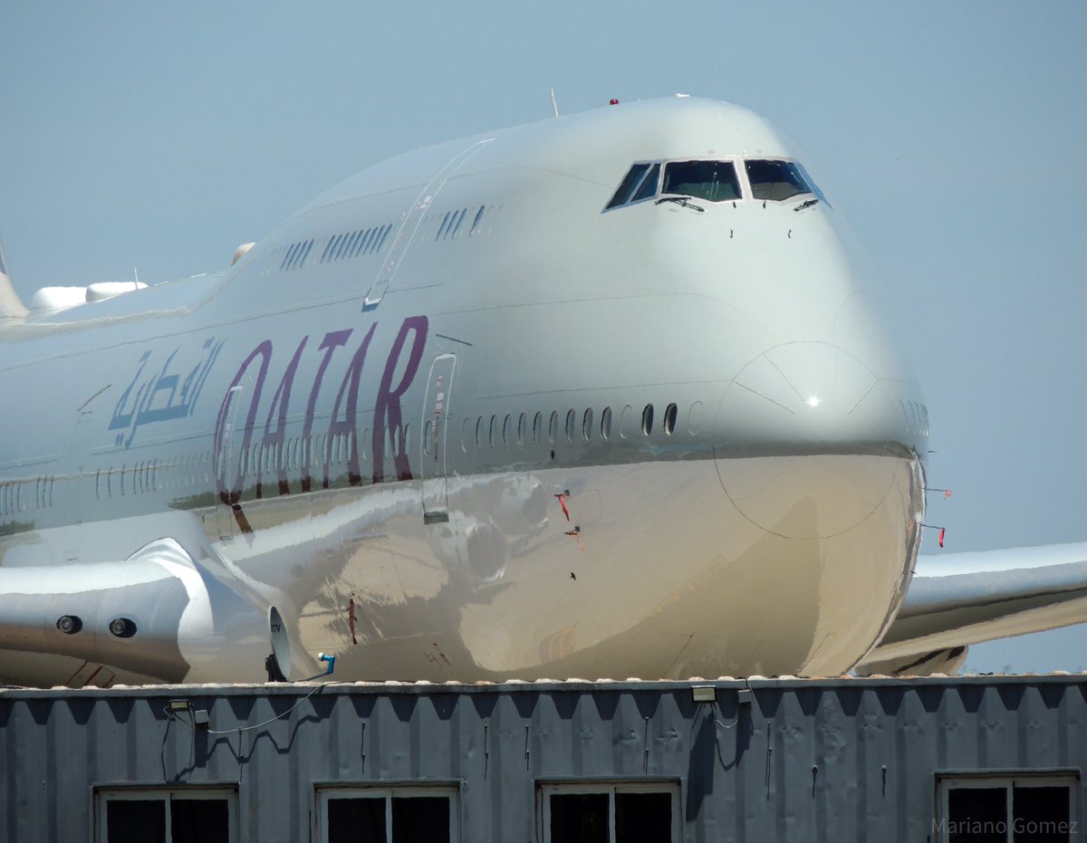 _MarianoGomez_'s tweet photo. Boeing 747-8 de @qatarairways descansando en el Aeropuerto Internacional Ezeiza https://t.co/ysN7sDe851