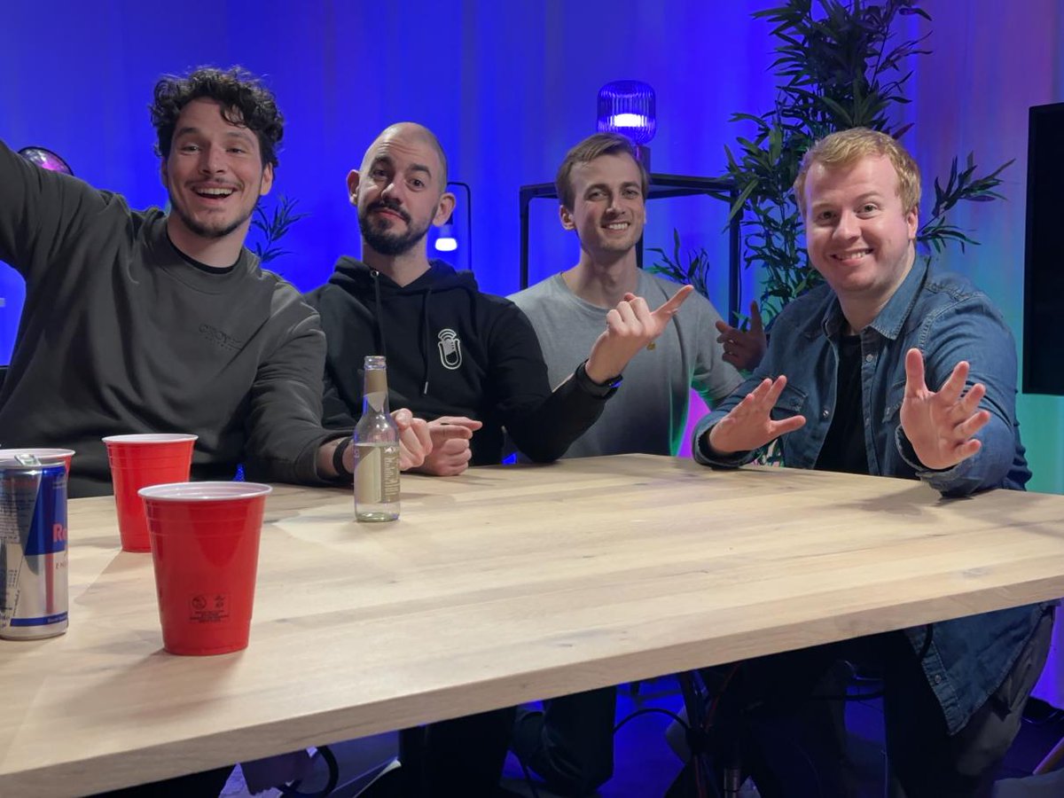 De Faralley Faam Show 2022 dit was hem! Bedankt voor alle liefde voor deze gruwelijke show die ik samen met <a href="/stream_doctors/">Streamdoctors</a> hebben kunnen opzetten om terug te blikken op al het moois dat #TwitchNL dit jaar te bieden had. Blijf vette content maken, blijf clippen en blijf kijken!