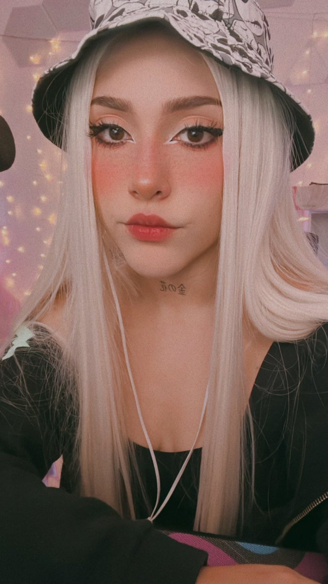 FS Nuvia on Twitter: "smash or pass con pteam http://twitch.tv/nuvia_ouo"