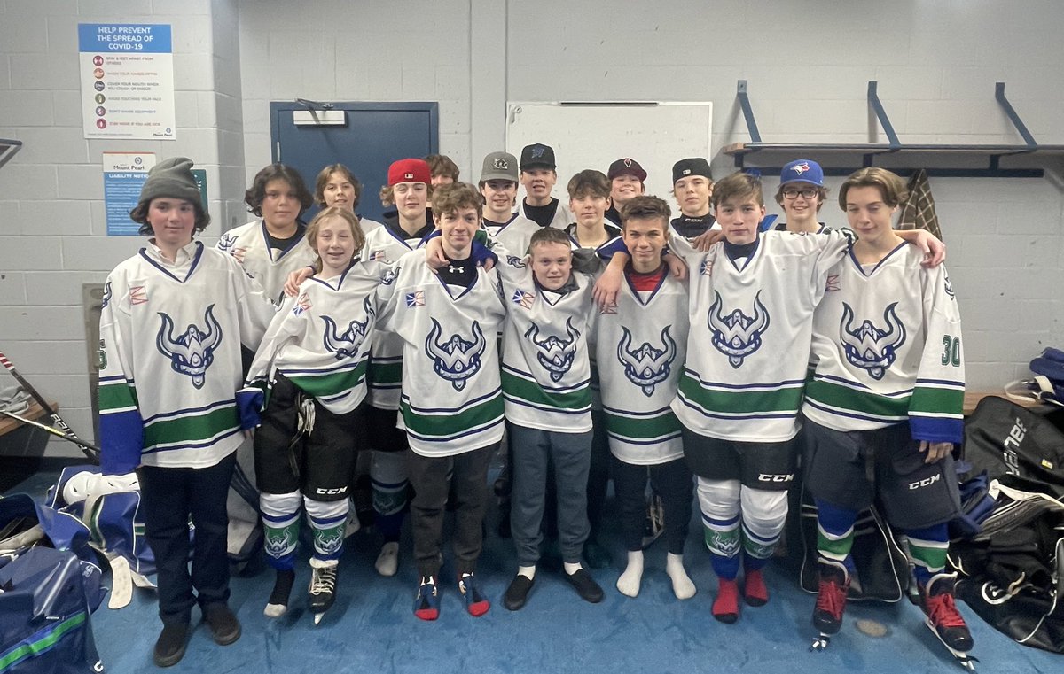 WarriorsU15B's tweet photo. Big day! We finally got to play a game with our full roster. Lots of team work and smiles all around! #largeday #u15b @PmhaWarriors https://t.co/UzLG5LdZeT
