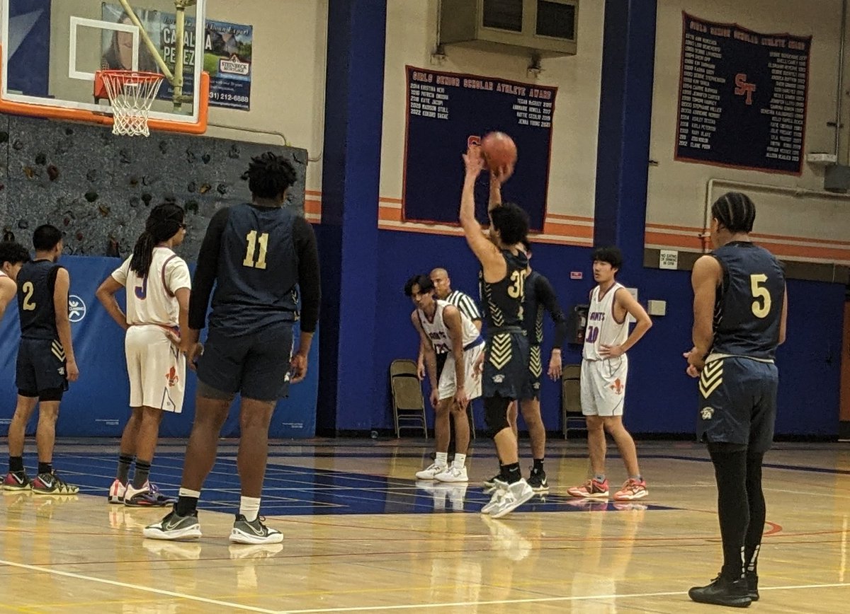 Eagles travel to Sequoia high to close 2022 year🏀💪