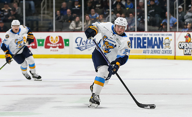 ManitobaMoose's tweet photo. #MBMoose Recall Forward Joseph Nardi from @ToledoWalleye 

Nardi has suited up in 27 games for Toledo this season and tallied 19 points (3G, 16A) through those contests.

Details >> https://t.co/fnsDbQCgrm https://t.co/1kWdfaCVwH