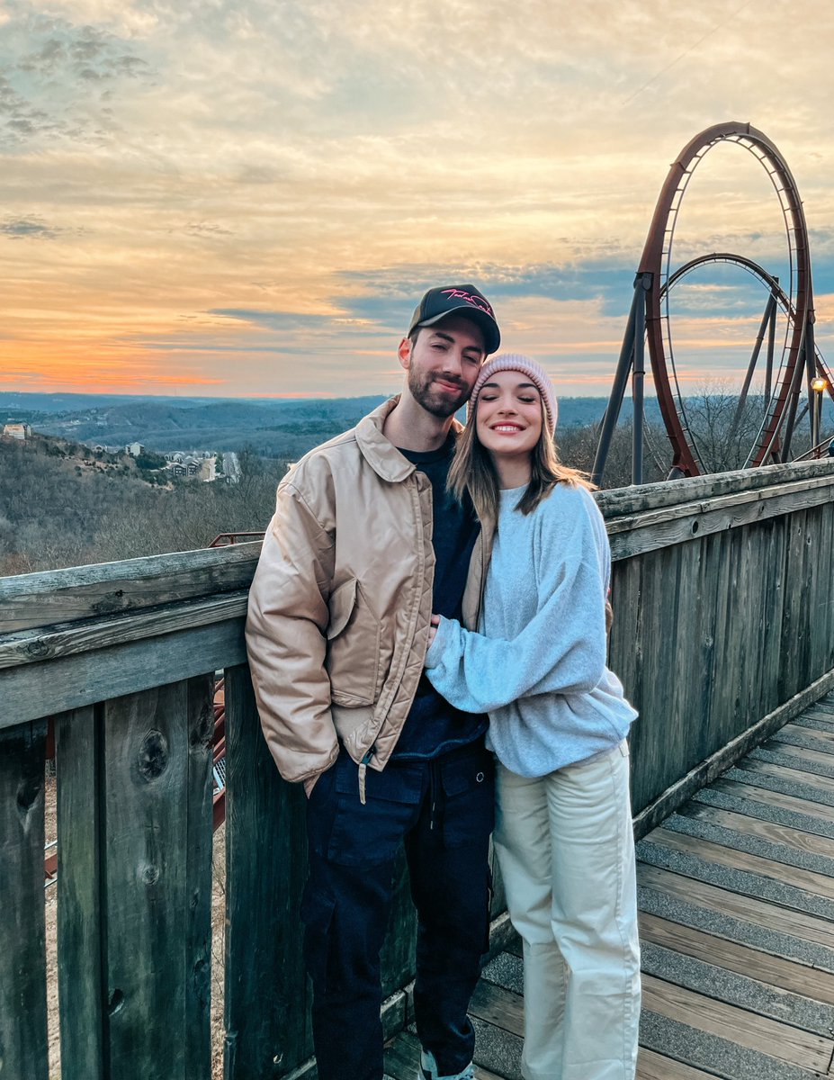 KayLeeCost's tweet photo. i don’t wanna post my bf on insta so y’all are gonna keep getting pics. sry not sry https://t.co/azBQvWVPPU