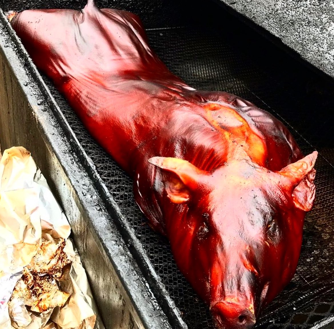 DaddyDuncanBBQ's tweet photo. Friendly reminder we’ll be closed this weekend and working on NYE catering events. Stay posted and see you again soon! #houbbq https://t.co/5Xbe7j0A8d