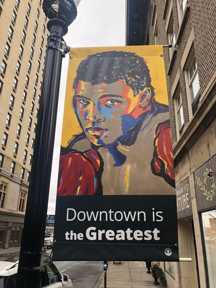 terrymeiners's tweet image. If you could make one suggestion to improve Louisville, what would you say to the new administration?

Me: Install a vibrant tenant in the Starks Bldg. 1st floor at Fourth &amp;amp; Muhammad Ali, a showcase area that is tainted by boarded windows. This current look says “We’ve given up.”