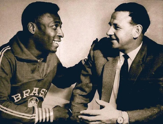 RangersFC's tweet photo. #RangersFC are saddened to hear of the death of Pelé, one of the true greats of the game.

We join the football world in passing our condolences to his family and friends at this time 💙 https://t.co/SQT4ThiL6U