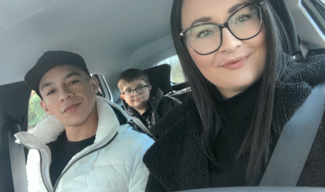 iBecx_'s tweet photo. My whole world 🌍🖤 https://t.co/dhq17SJTGv