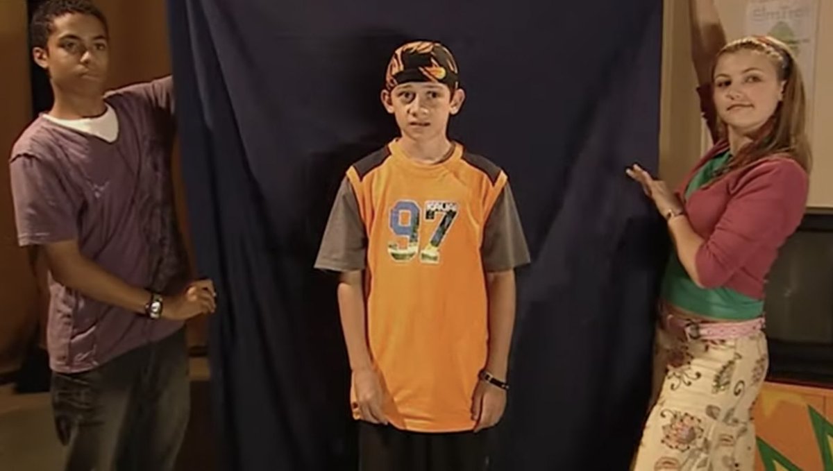 randomstuffxzxz's tweet photo. This episode of Tracy Beaker was my Knives Out https://t.co/wHkkgORpwL