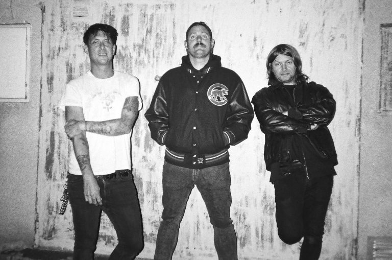 DyingScene's tweet photo. Look out for a new album from @deecracks on @piratespress in 2023!
https://t.co/1zbovQNGZ3
#ramonescore #poppunk #punkrock #newmusicalert https://t.co/Y0Bp2F80h6
