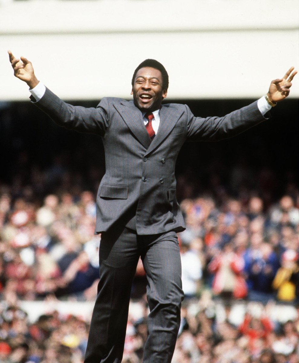 Football2wire's tweet photo. Farewell to the King. The Legend has rested. 
 
Rest in peace, Pelé. 💙 https://t.co/QsVOBpsx5Q