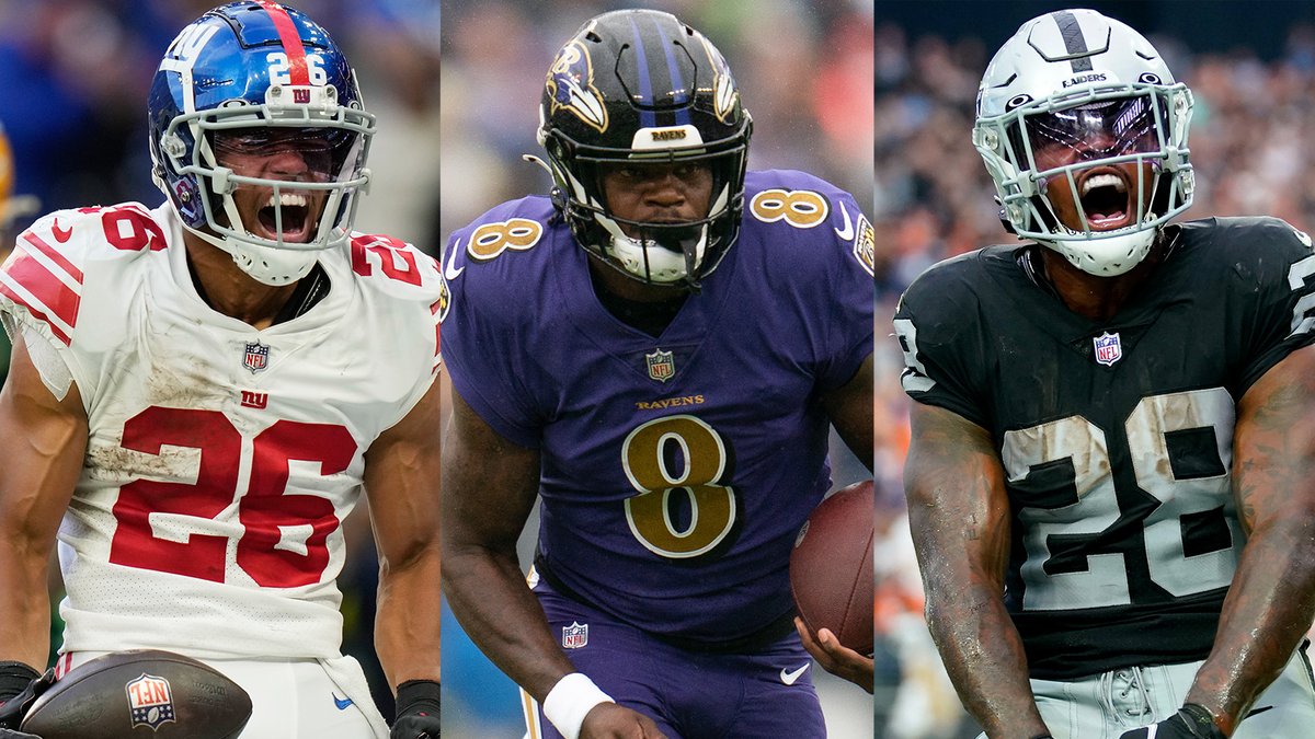 AroundTheNFL's tweet photo. Top 51 NFL free agents of 2023: Lamar Jackson headlines @greggrosenthal's early rankings

https://t.co/FAFfqdSdBO https://t.co/jeUWWAtvqX