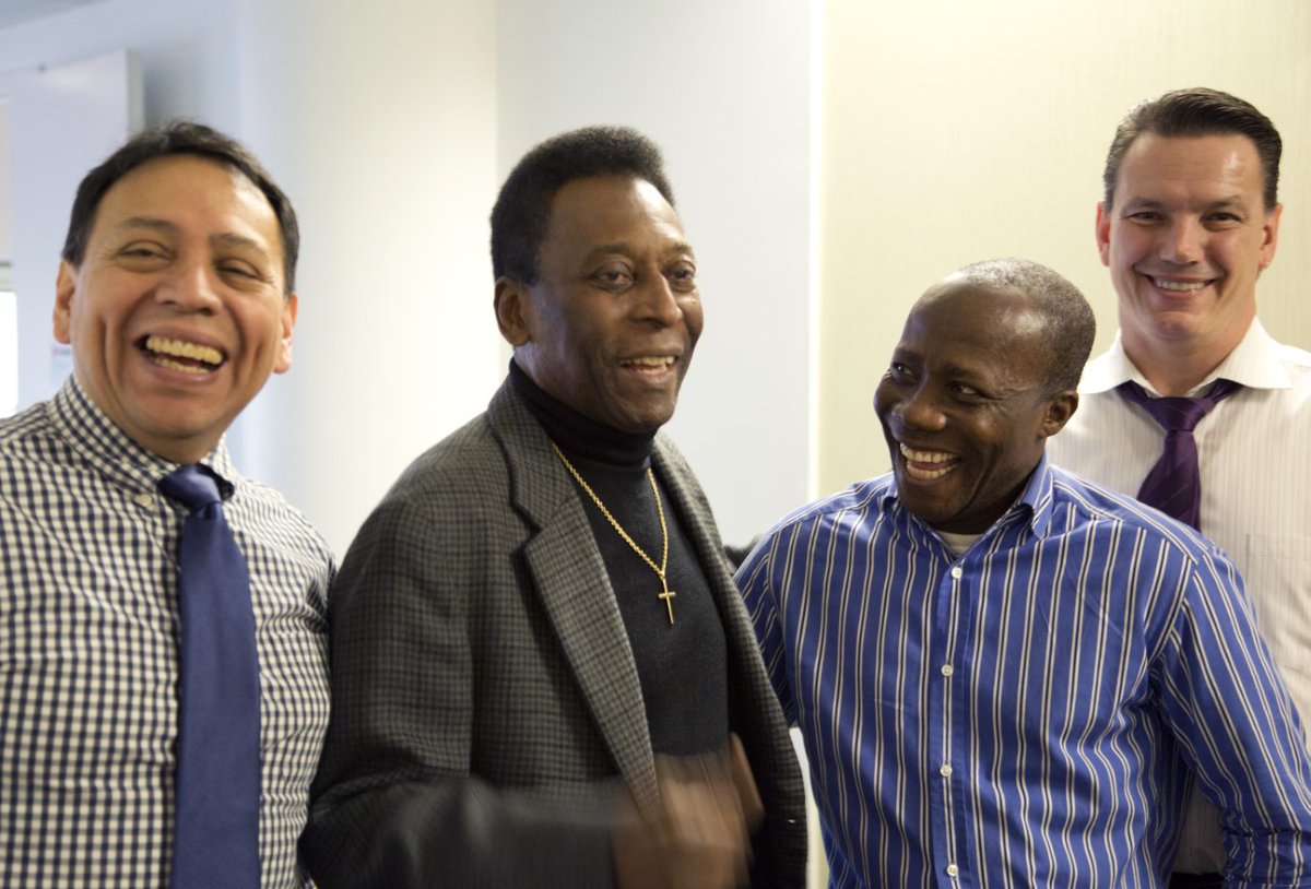 arounrash's tweet photo. Pele: The King of kings of the game of soccer/football. His death most certainly will sadden the world. Visiting the AP in New York City for an interview on Wednesday, April 2, 2014. 
From left, AP's Jorge Nunez, Pele, me, and AP's Bill Pilc. 
May God Grant him, Heaven. https://t.co/MrRuZ1trB7