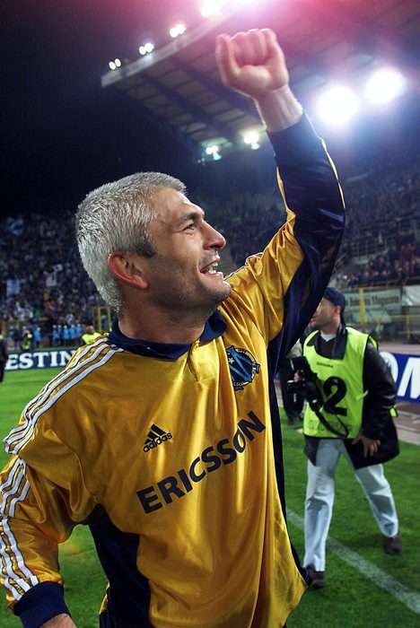 AntoineDezus's tweet photo. @Scipionista OM 1998. Collector ! https://t.co/hVJz2MZJtu