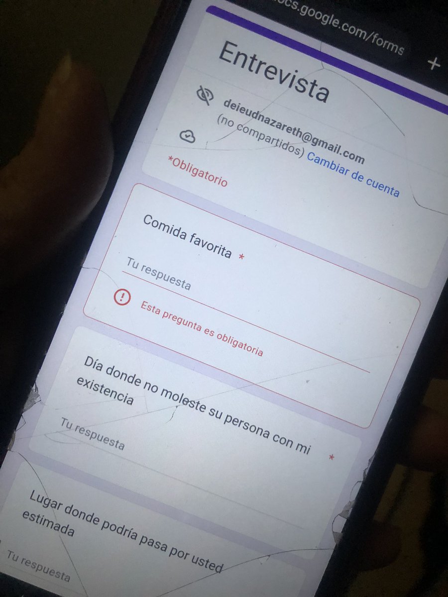 ME ACABAN DE INVITAR A SALIR DE LA MANERA MÁS ORIGINAL HAHAHAHAHHA