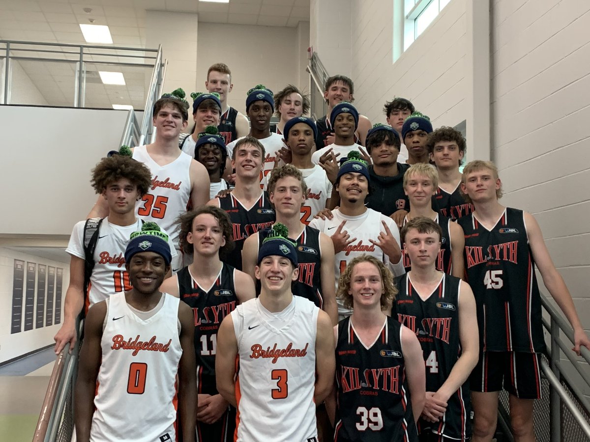 BridgelandHoops's tweet photo. High school hoops is all about the memories, experiences and fun you have with your brothers on + off the court. It was an honor to share the court today with @KilsythCobras of Australia. As you can see, our boys loved their gift! Thank you for being a part of the #BearShowcase! https://t.co/zAVAtpqLpE