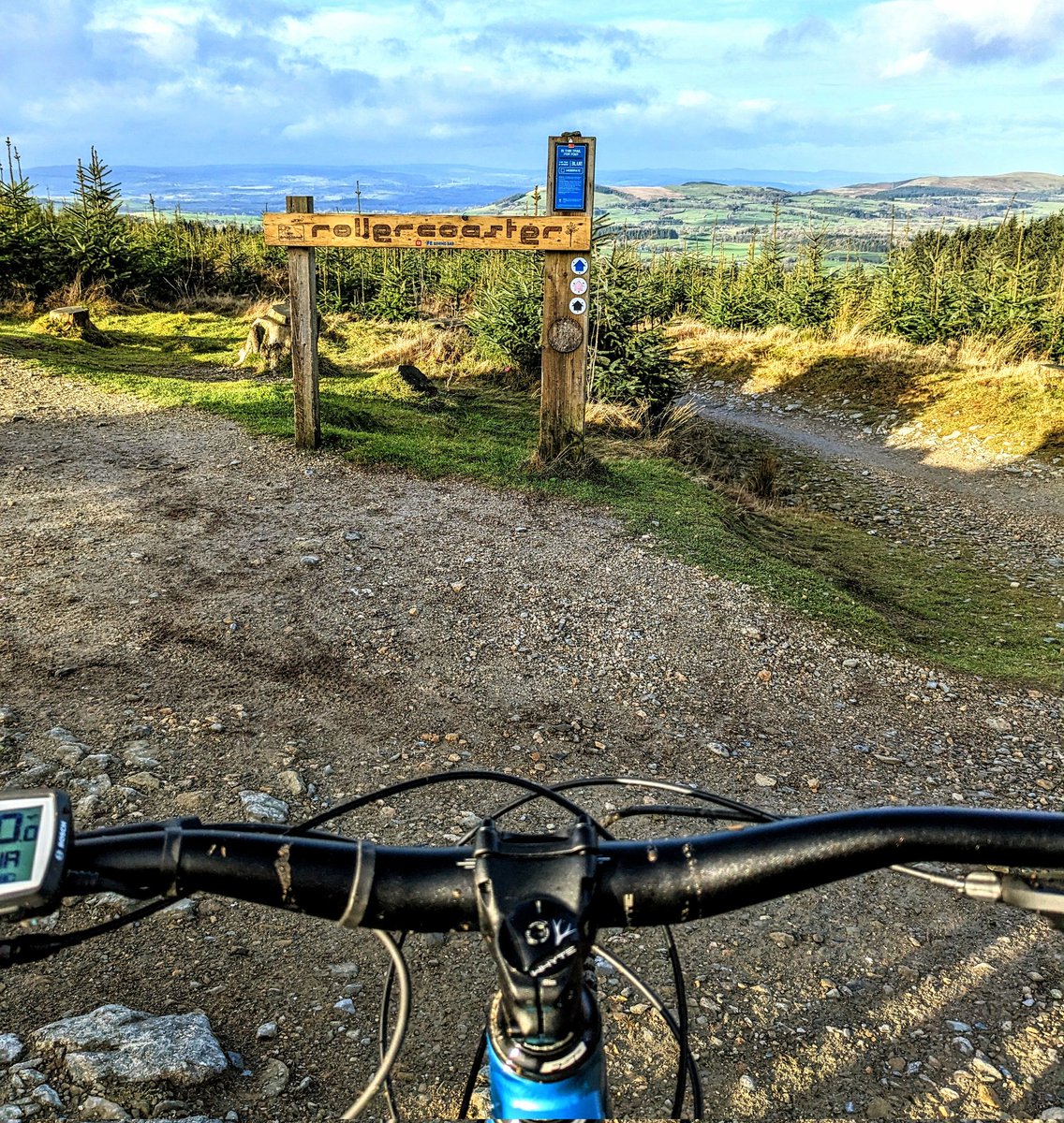 CloudBusiness9's tweet photo. Arrived at @OPALlandegla for sunrise & left after sunset. Awesome day out on the #mountainbikes in #Llandegla π΄ββοΈπ² #mountainbiking #ebikes #ebike #whytebikes https://t.co/7CRkRqpNtU