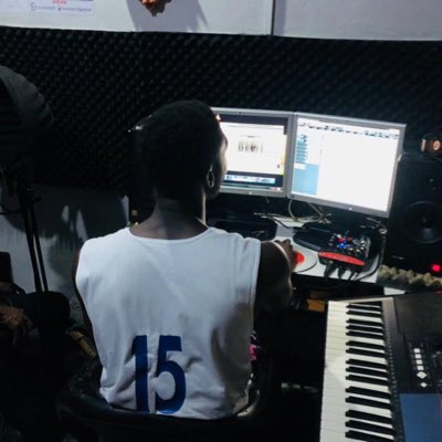 ThunderBeatz10's tweet photo. #NewProfilePic https://t.co/5Z8fITc3I5
