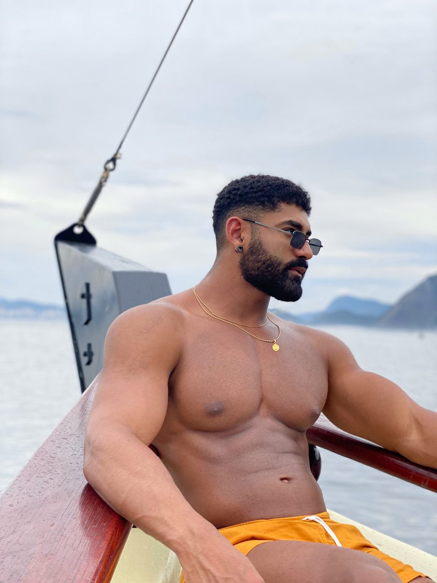 hotxxriri's tweet photo. RIO • 🛥️🛟⚓️ https://t.co/vmBiFfpP3Q