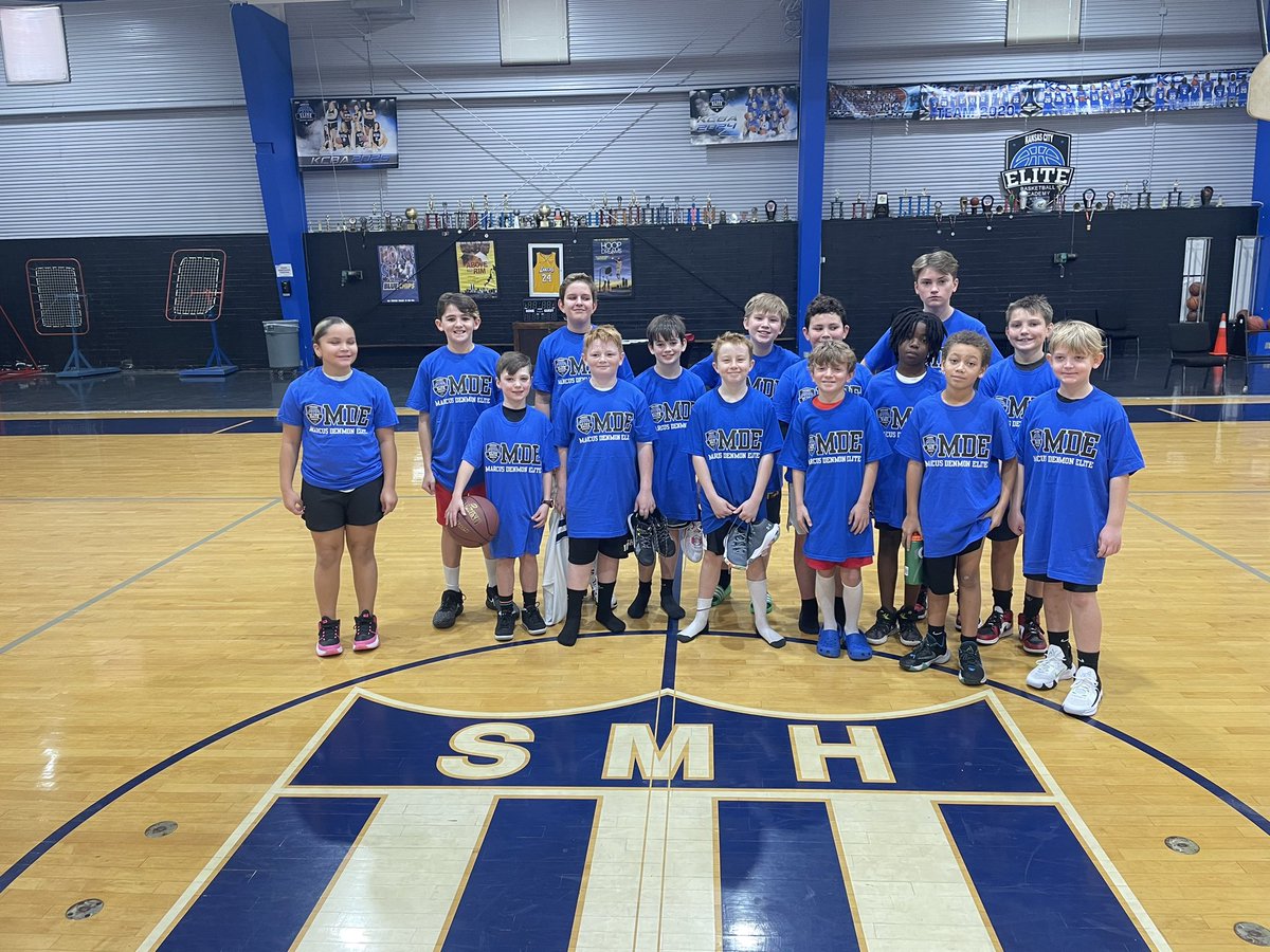 KCBAELITE's tweet photo. KCBA/MDE Christmas Basketball Camp!! A bunch of 3rd-8th graders used the Christmas break to get better!! #MDE #KCBA https://t.co/DpWubQCC6K