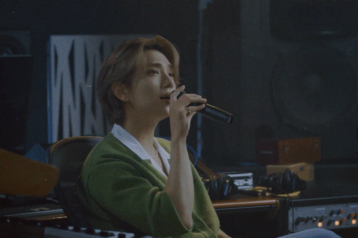 svtframes's tweet image. joshuji double take details 🫶
#조슈아_생일이_다가온다_셋둘하나
#we_wiSHUA_happyBday