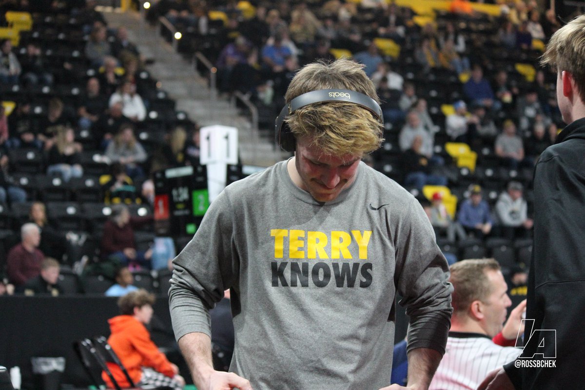rossbchek's tweet photo. #TerryKnows https://t.co/4nFJplKNyi