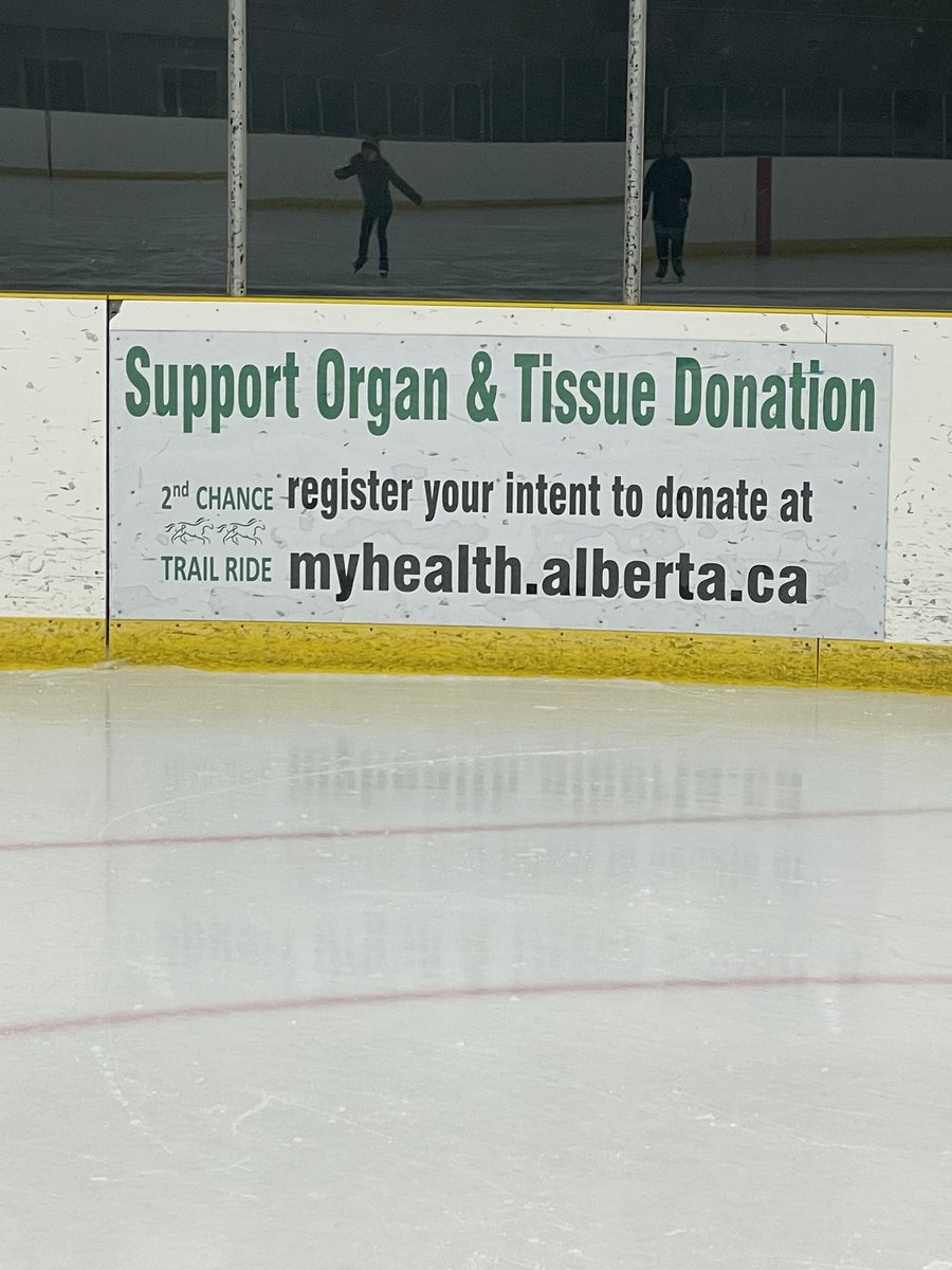 The_karl_hauch's tweet photo. @2ndCTR_Society Great to see this ad in @Bruderheim Karol Maschmeyer arena! Organ transplants are the key to life for many folks in Alberta! @YourAlberta https://t.co/qGZG9faday