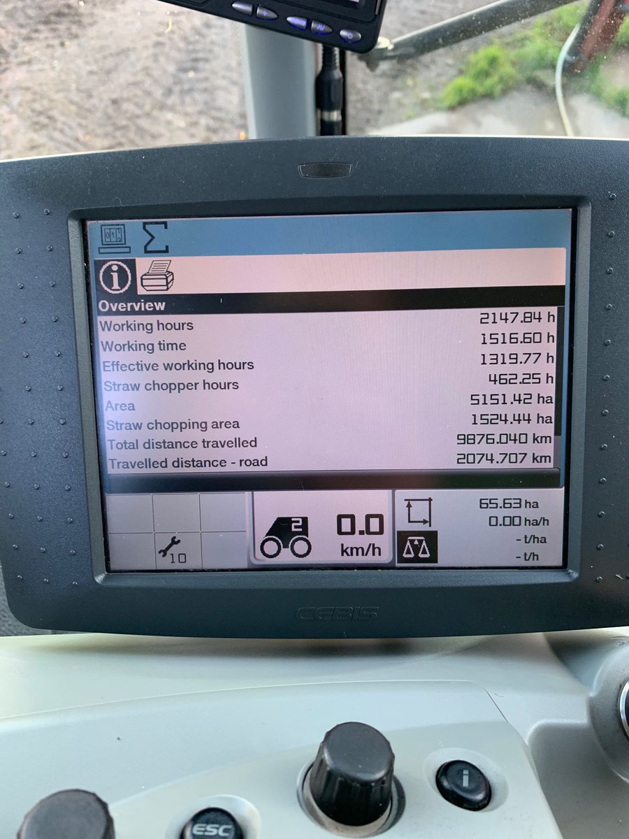 Selling my 2012 Claas Lexion 750 TT with 30ft header. Been serviced and maintained by Morris Corfield Claas dealer from new. Moving to a larger machine. Looking for £129k. DM me for more info. Many thanks