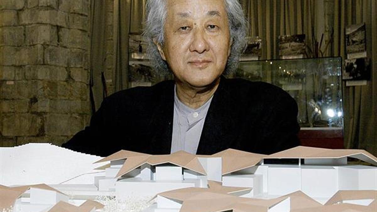 marioruiz_bcn's tweet photo. Adiós al arquitecto nipón Arata #Isozaki. DEP. Entre sus obras más reconocidas y reconocibles cabe citar el conjunto de infraestructuras deportivas para los Juegos de #BCN92. Sus materiales y diseños marcaron un antes y un después en la fisonomía urbana de la capital condal. https://t.co/6JEosE8KeD