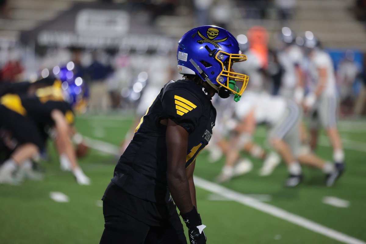 Accolades This Season: 
Region 2 AAAAAA POTY
Border War Classic vs Bolles(FL)
All-Area MVP 
All State HM
Broke Receiving Record
5 100+ Yard Games