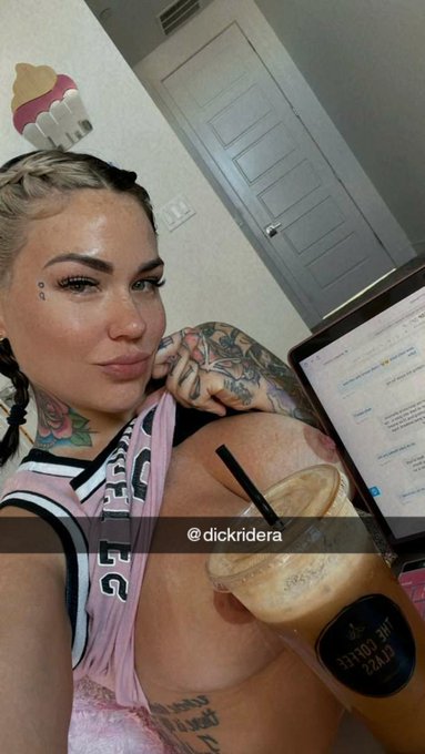 Add me on Snapchat! Username: daddysweetdck https://t.co/hh6S89mbcN https://t.co/pXGGAU6E5k