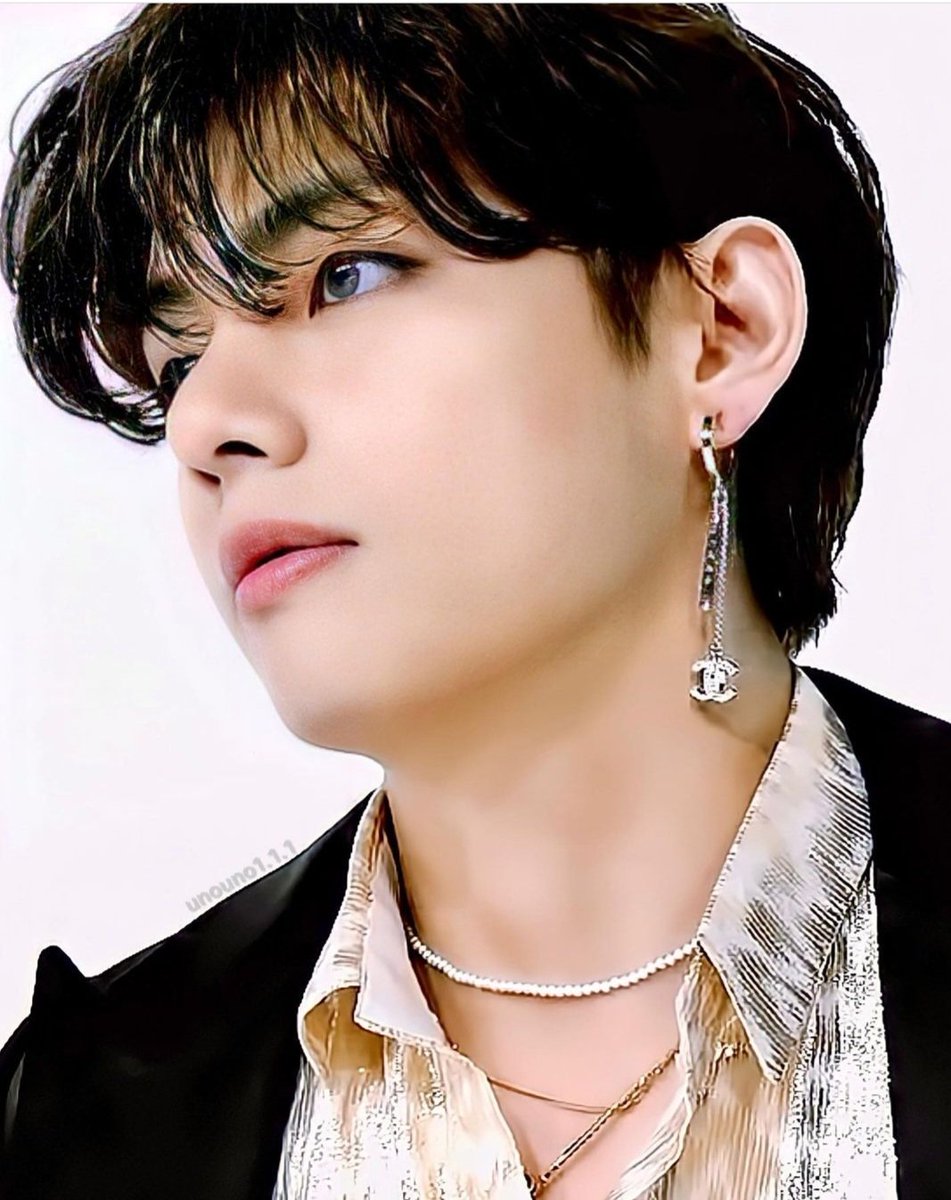 KatiaTo57738522's tweet photo. #HappyBdayV
#V #SteamedChocoBread #TaeTaeCake
Feliz Cumpleaños a nuestro tan sencillito y carismático #KIMTAEHYUNG 🥳💜 https://t.co/vQBEoGQhgp