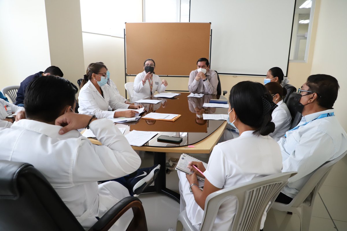 HGuayaquil's tweet photo. #JuntosPorLaSalud | Se conforma el Comité de Ética Asistencial para la Salud (CEAS) y el Seguimiento de Comité de Ética de Investigación en Seres Humanos (CEISH) garantizando los avances en la atención, docencia y la investigación científica de la institución. https://t.co/HgUgDEF6cC