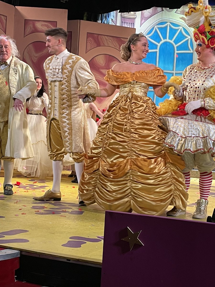 natalielaune's tweet photo. @PolkaDot_Pantos https://t.co/BaLoTNIEAL
