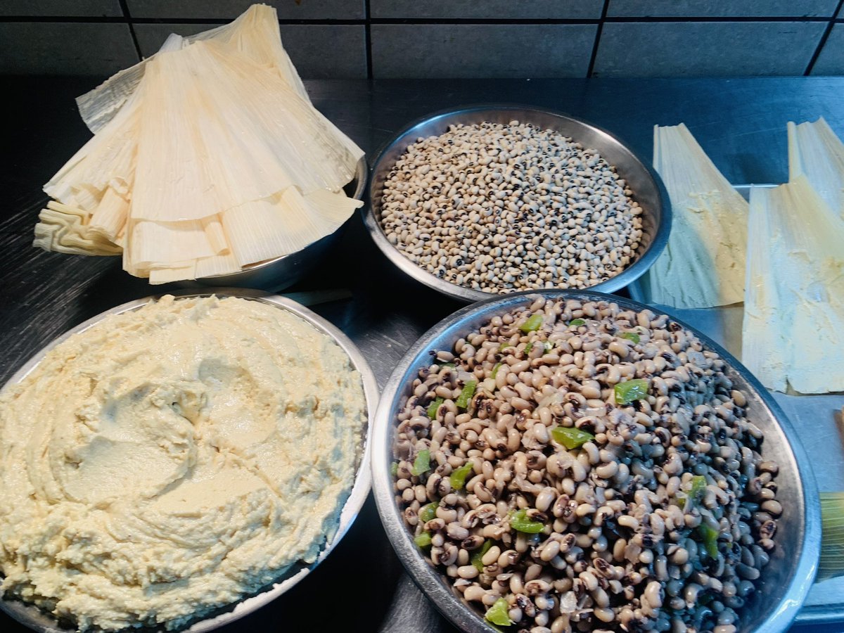 TamaleHouse's tweet photo. We will have a limited number of our lucky Black Eyed Pea #Tamales today, to pre-order for today or #NYE  please call (214) 824-7617 https://t.co/pFCCbX8IJR