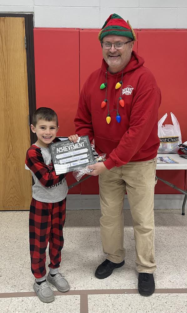 mrsparrishk5's tweet photo. I am loving our new ‘Staff Member of the Month’ awards at #bhawkel ! We have parents, students, and staff nominating. This month we celebrated a bus driver, custodian, and our nurse! @ClarkCoIndians #weareclarkcounty #celebrate https://t.co/nkJzvs3Yz2