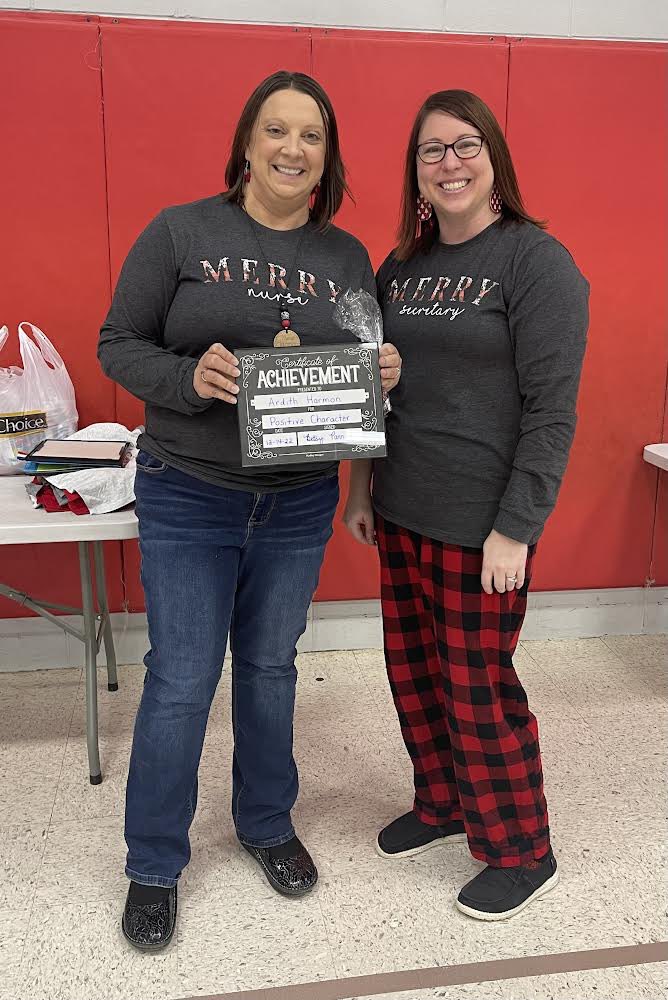 mrsparrishk5's tweet photo. I am loving our new ‘Staff Member of the Month’ awards at #bhawkel ! We have parents, students, and staff nominating. This month we celebrated a bus driver, custodian, and our nurse! @ClarkCoIndians #weareclarkcounty #celebrate https://t.co/nkJzvs3Yz2