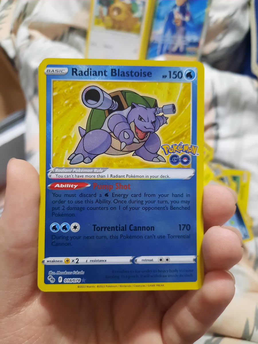 Tays_Space's tweet photo. Got the Team Mystic box from @GameStop and got the Radiant Blastoise card 😍 https://t.co/Sk1T4h6hRa