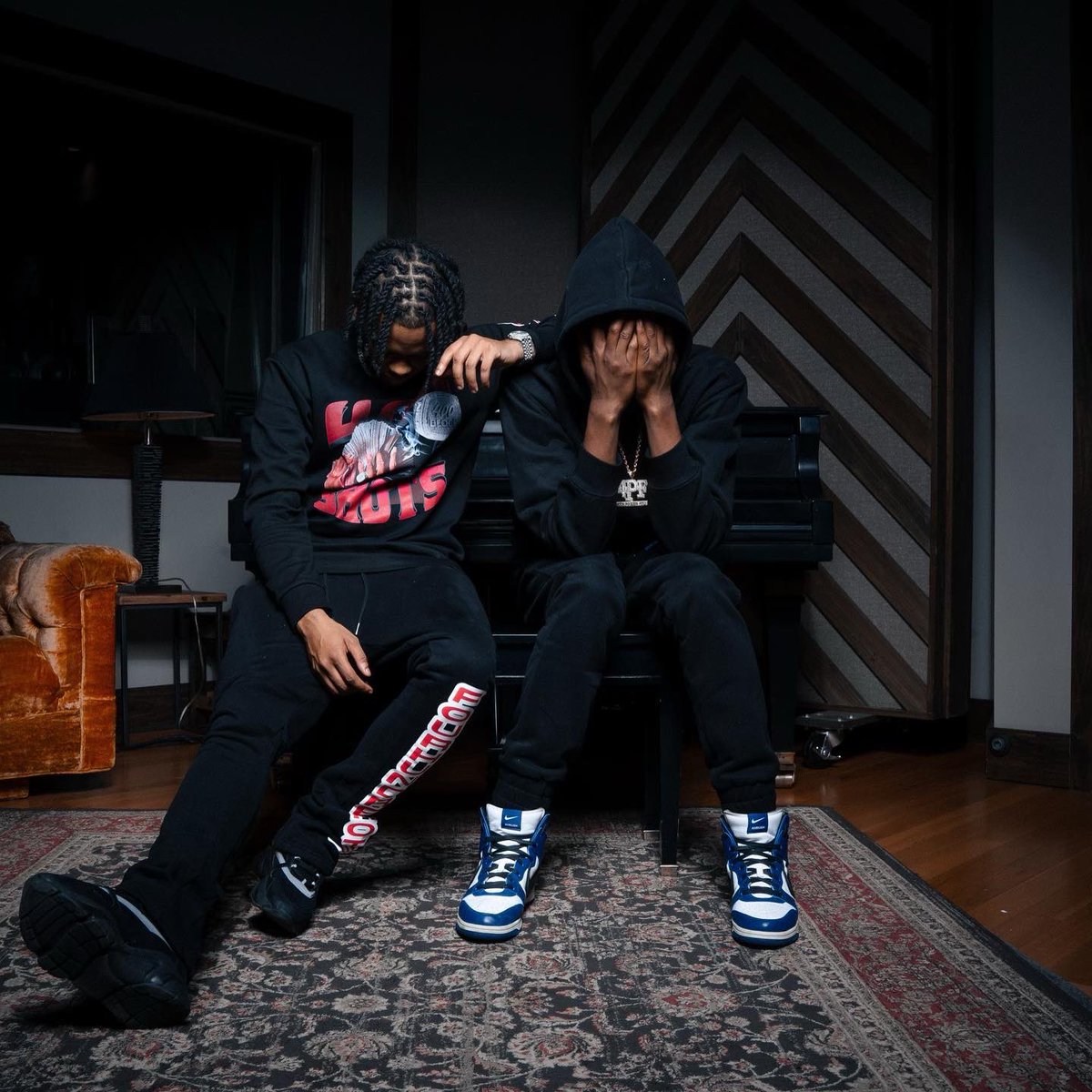 MattazikMuzik's tweet photo. “Mobile our playground and the whole world 🌎 is our turf”

exclusive shots from @MattazikMuzik &amp; @a1geno shoot w/ 400 shotz 

#AlabamaHottestProducers #YKWTFGO https://t.co/DOrrKWlXOX
