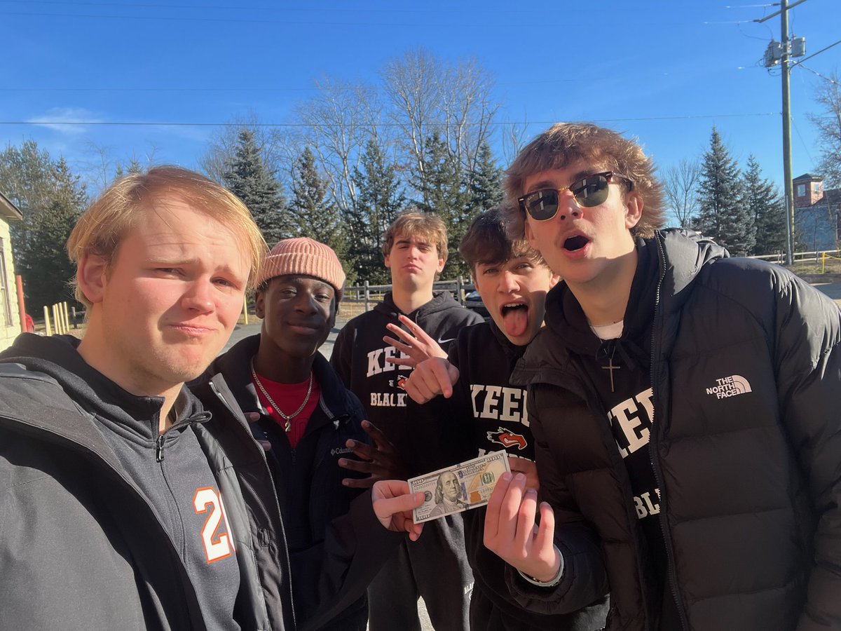 KeeneHSBoysHoop's tweet photo. The boys are out searching for sponsors for our Cornhole Tournament to be held February 4th.

Details on how you can become a sponsor to in the attached flyer. https://t.co/mx2jp0xIwX