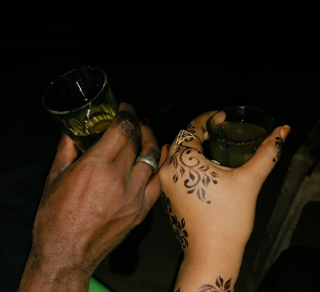 Aishasiddig3's tweet photo. ما براي الكان نفسي اشرب عند ست شاي 😂😂😂😂
@al3isaily https://t.co/rIStzV5msb