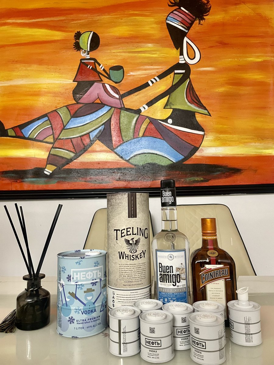 oyerounkeh's tweet photo. No dey look for us we no dey house… Games night with the usual suspects @CaptainSteaze @kesswtoutstress @chioma007 @ebelenwonwu and the premium brand #Teelingwhiskey #Neft #Buenamigo https://t.co/aHuAWs2n2z