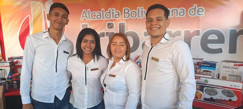#29Dic ❤️💚 Para cerrar el año 2022, trabajadores de la Alcaldía de #Iribarren disfrutaron de parrandón navideño organizado con mucho amor por el Alcalde <a href="/LuisJonasReyes/">Luis Jonás Reyes</a> 
#GMVVMetaCumplida <a href="/dcabellor/">Diosdado Cabello R</a> <a href="/delcyrodriguezv/">Delcy Rodríguez</a> <a href="/Iribarren_Alc/">Alcaldía de Iribarren</a>