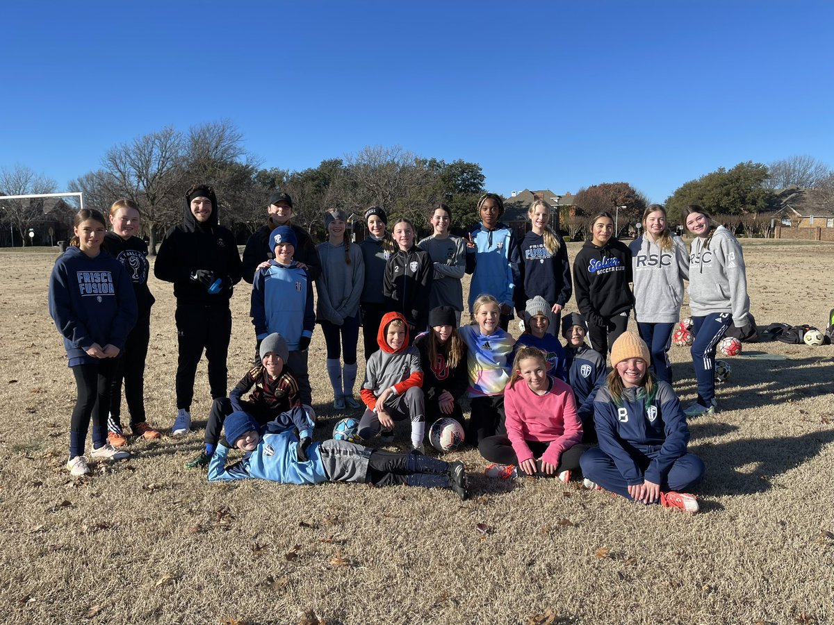 hssocceracademy's tweet photo. Camp #2 of the winter break was a big turn out and big improvements were made by all of the athletes that attended💪🏼
-
This is the kind of work it takes to continue your development during your off time⚽️
-
#soccersessions #gamefilmanalysis #collegerecruiting #hssocceracademy https://t.co/l3WrfM0MhD