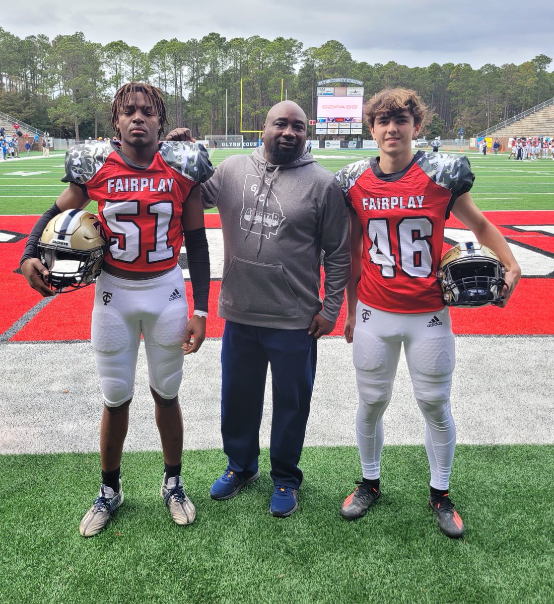 tcchsyjfootball's tweet photo. Kendarius Reddick and Coach Bynum participated in the @GACACoaches Allstar Sophomore Game. Tywon Christopher, Coach Lovejoy, and Hayden Morales participated in the Junior Game. #TheCounty #TogetherWeSwarm #W1NTHEDAY 
@KendariusReddi1 @CoachDBynum @TywonChristoph1 @haydendmorales https://t.co/oCgztnFfPA