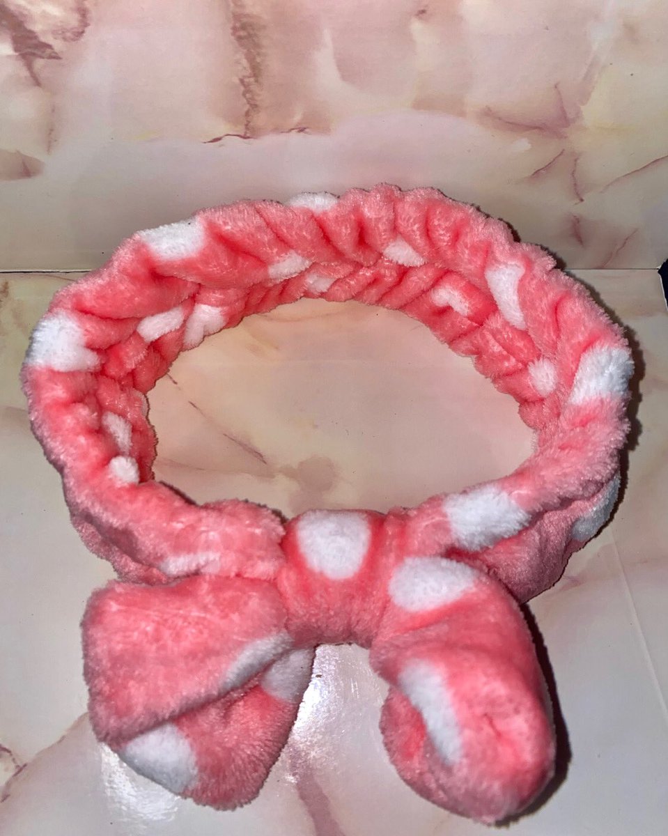 AngelsJewelsCo's tweet photo. https://t.co/Torkcs8yE8. Here is our makeup headbands now available on the website go and pick them up https://t.co/NlAQKy4hIL