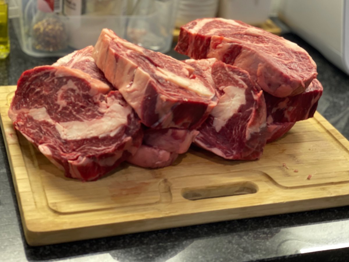 IncipeApp's tweet photo. A bit of ribeye steaks 😍 https://t.co/ay6kFwcAFO