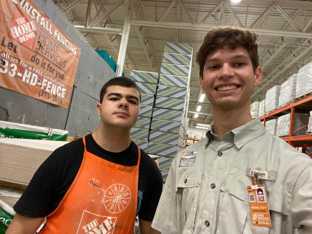 THDFenceCity's tweet photo. ⭐⭐⭐⭐⭐We Love TEAMWORK, MINI PK Training For Our Home Depot Associates In Store #6378⭐⭐ ⭐⭐⭐
For More Information Please Call 1-833-HD-FENCE for your FREE in-home estimate @HomeDepot6378  #MINIPK #fencing #homedepot #vinyl #pvc #fence https://t.co/t3irABlbvi