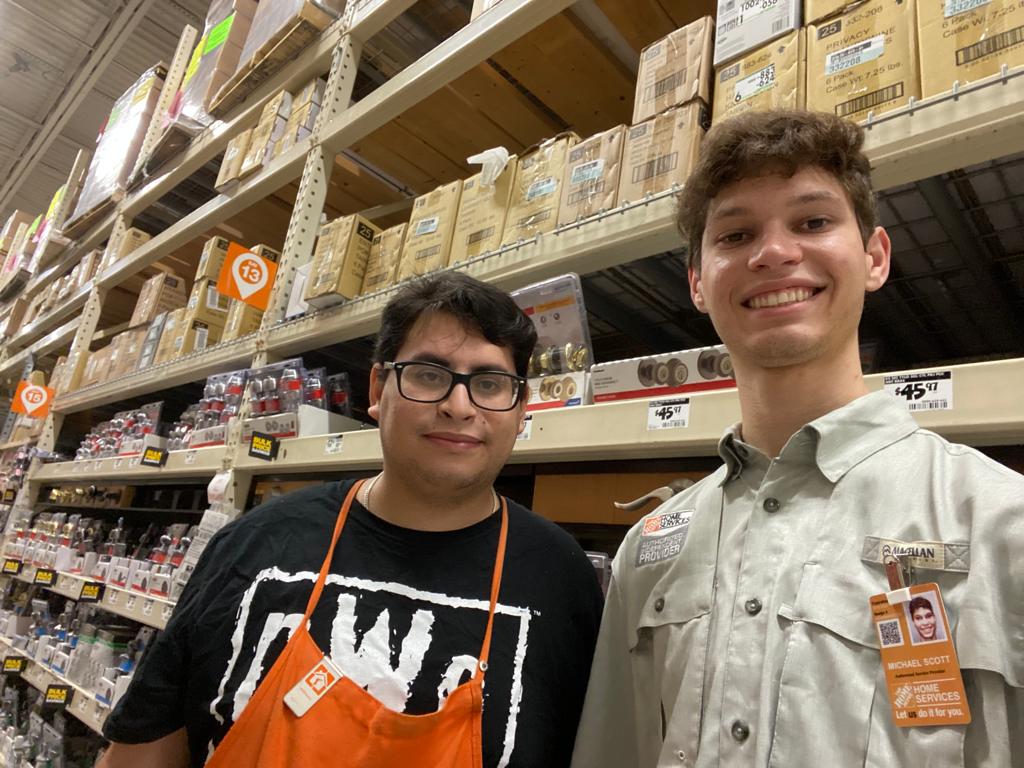 THDFenceCity's tweet photo. ⭐⭐⭐⭐⭐We Love TEAMWORK, MINI PK Training For Our Home Depot Associates In Store #6378⭐⭐ ⭐⭐⭐
For More Information Please Call 1-833-HD-FENCE for your FREE in-home estimate @HomeDepot6378  #MINIPK #fencing #homedepot #vinyl #pvc #fence https://t.co/t3irABlbvi