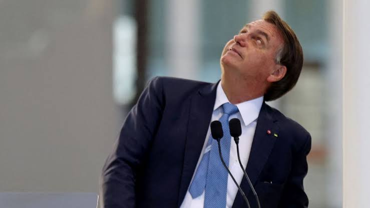 diegodioficial's tweet photo. Lula não subira a rampa dia 1° 
Lula não receberá a faixa presidencial 
Lula não desfilará em carro aberto dia
Fonte: Todos quem retweeta🇧🇷
Deixa eu ver se são confiáveis essas fontes 😉😉😉🇧🇷🇧🇷
Segue 🙏🙏 https://t.co/eYC0QHhuj4